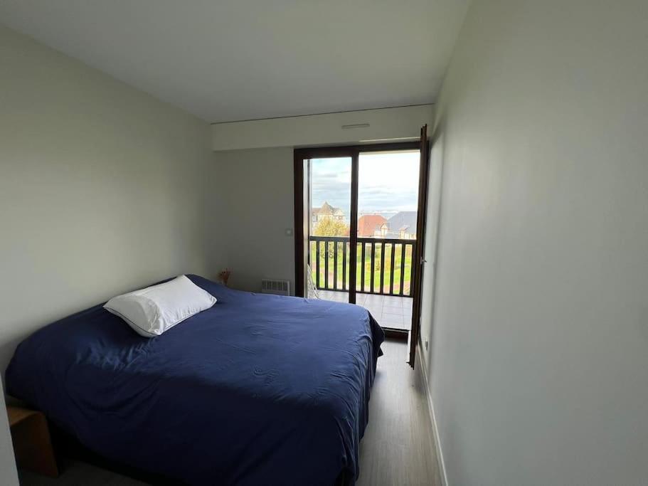 Appart Lumineux Avec Vue Sur Mer A 180 Degres Lägenhet Trouville-sur-mer Exteriör bild